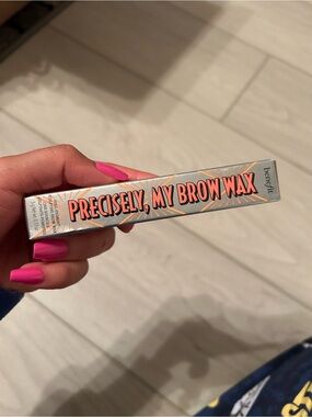 Benefit Precisely, My Brow Wax — 3 warm light brown Brow Wax